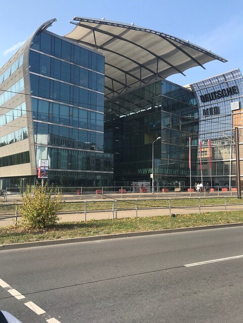 Niederlassung Rostock - im Bürogebäude Deutsche-Med-Platz 1