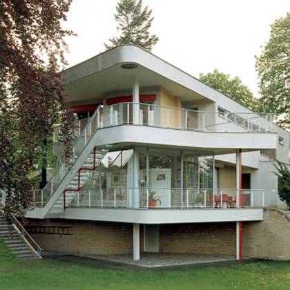 Bild Referenz "Haus "Schminke" von Hans Scharoun in Löbau Fassadenreinigung im JOS-Verfahren"