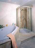 Natursteinbäder - Marmorverkleidung an Dusche, Wanne und Boden